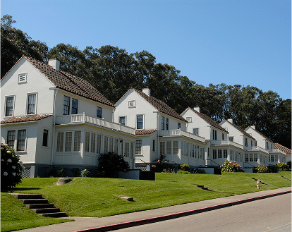 5 Houses in a row
